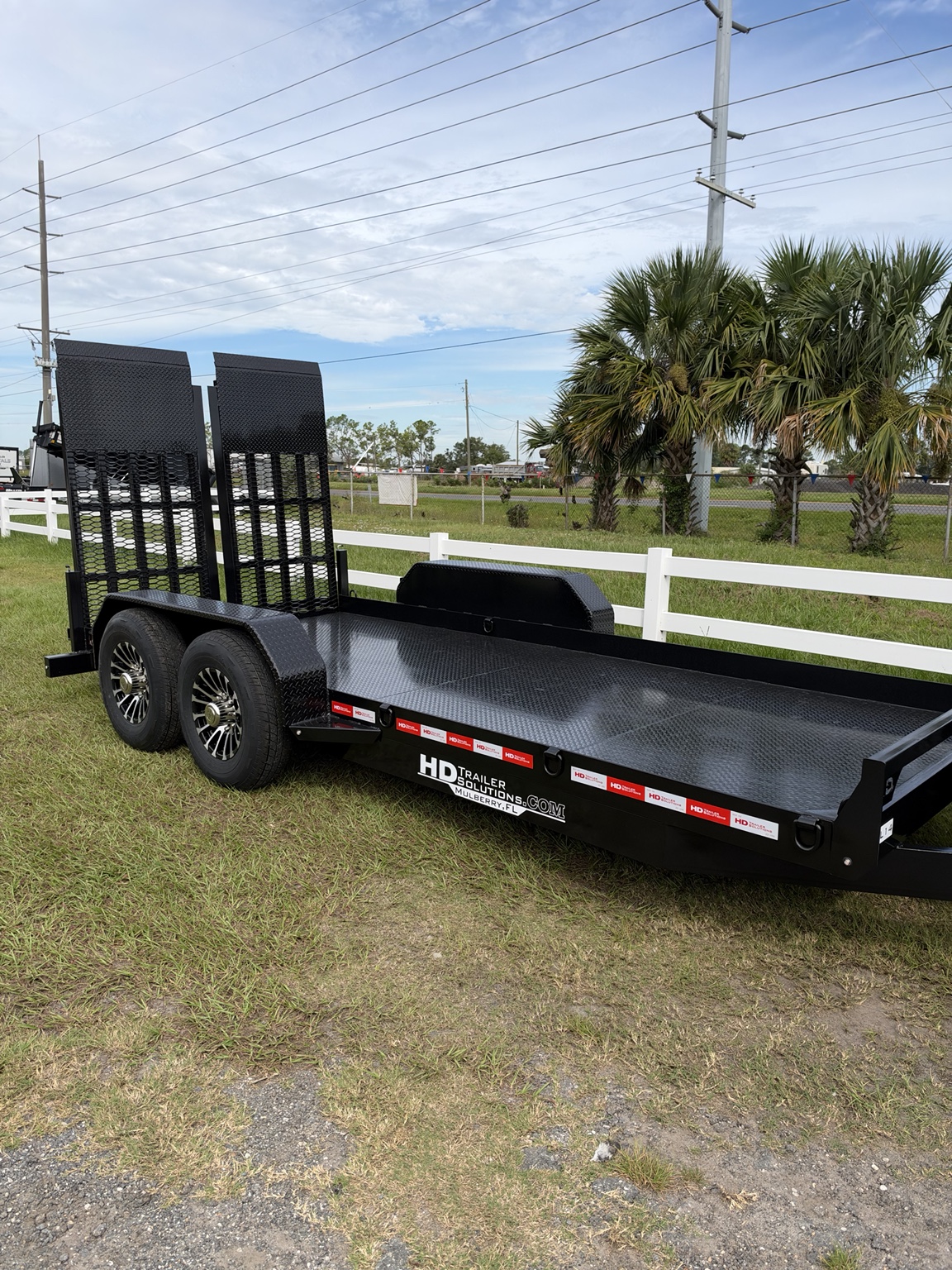 Trash Pallet delivery trailer in Central Florida
